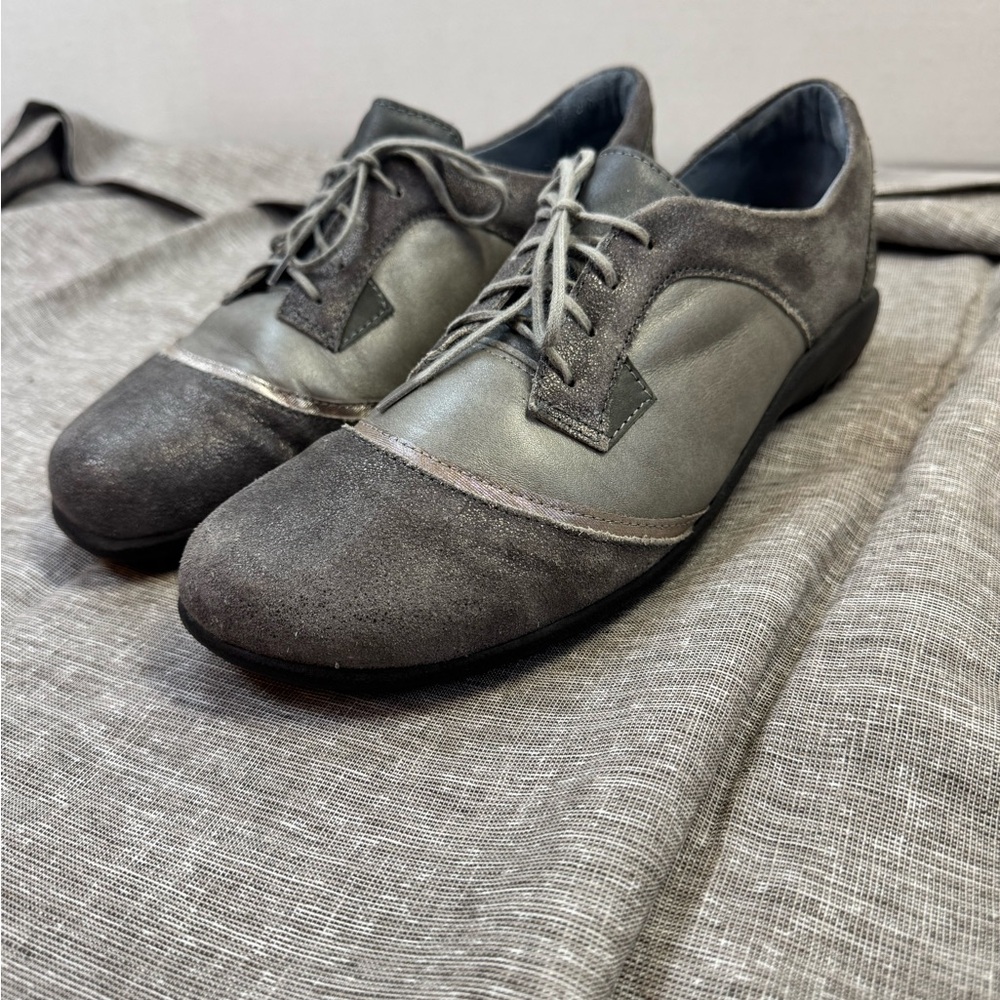 Naot Gray Oxford Shoes Leather Suede Casual